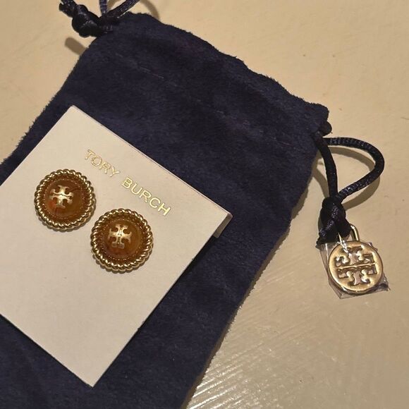 Tory Burch Kira Gold Tone Signature Logo Stud Earrings Preppy Medallion NEW - Picture 4 of 5
